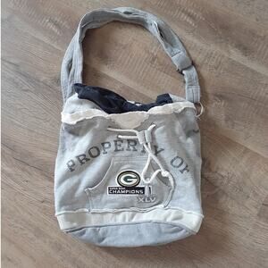 PRO-FAN-ITY Green Bay Packers NFL Gray Washable Purse Napsack Super Bowl